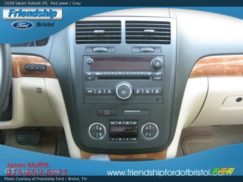 Red Jewel / Gray 2008 Saturn Outlook XR