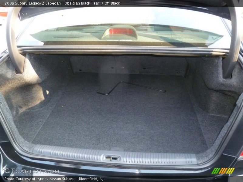 Obsidian Black Pearl / Off Black 2009 Subaru Legacy 2.5i Sedan