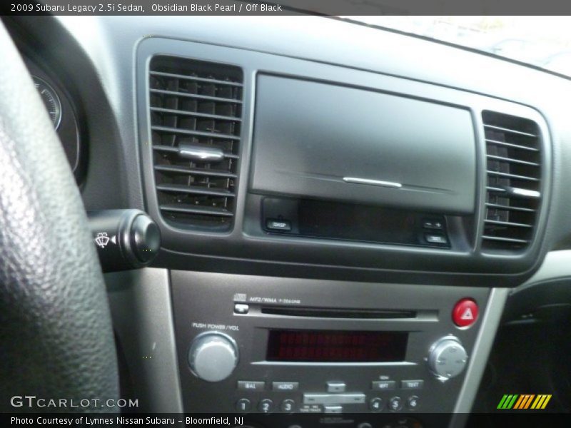 Obsidian Black Pearl / Off Black 2009 Subaru Legacy 2.5i Sedan