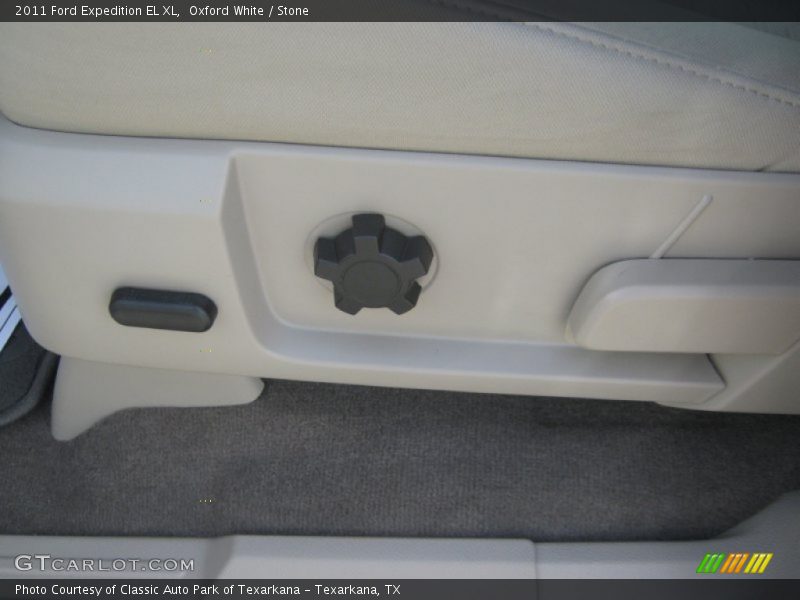 Oxford White / Stone 2011 Ford Expedition EL XL