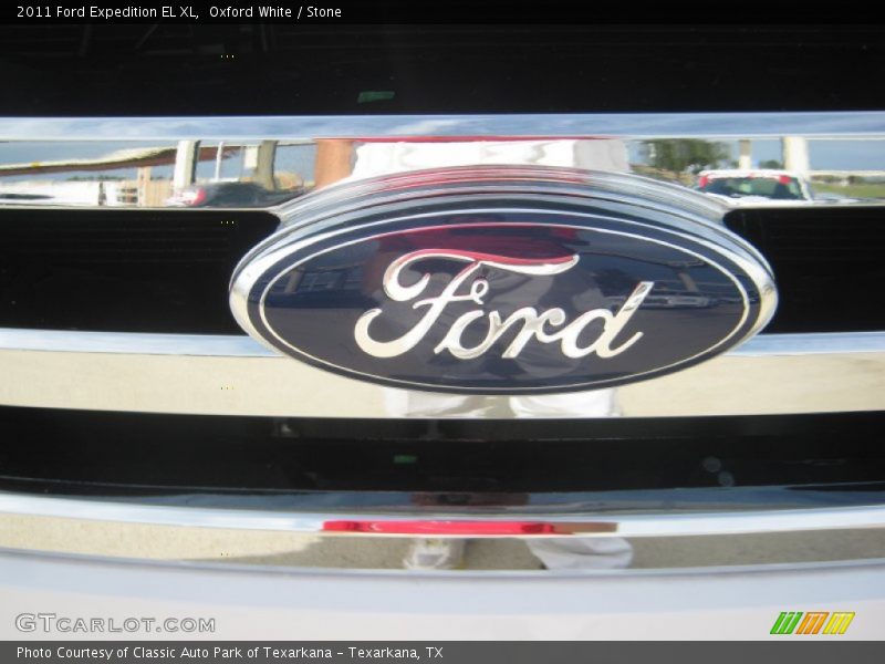 Oxford White / Stone 2011 Ford Expedition EL XL