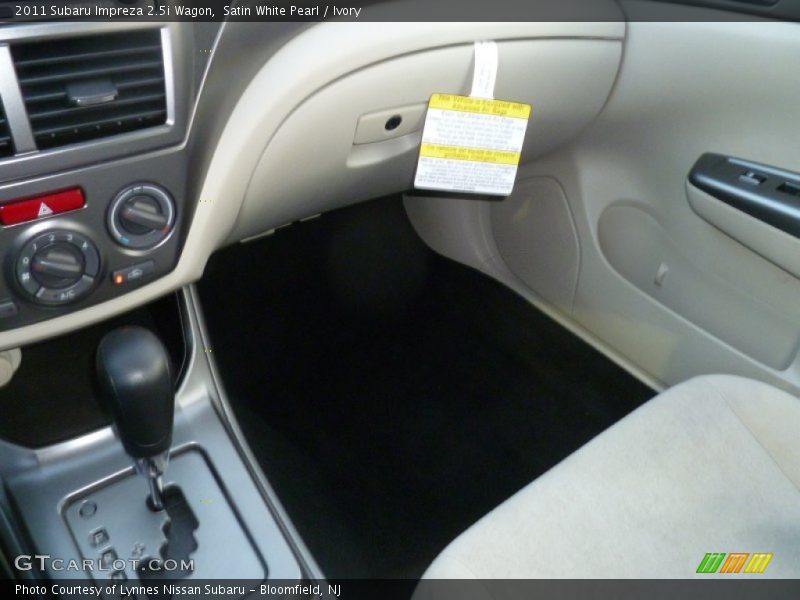 Satin White Pearl / Ivory 2011 Subaru Impreza 2.5i Wagon
