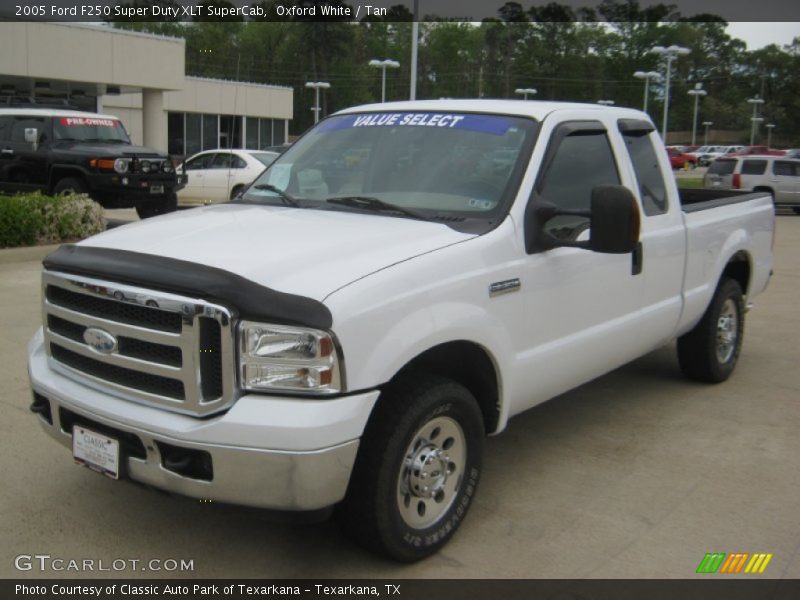 Oxford White / Tan 2005 Ford F250 Super Duty XLT SuperCab