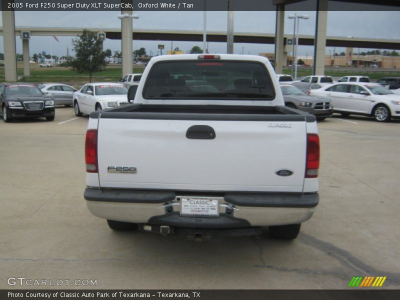 Oxford White / Tan 2005 Ford F250 Super Duty XLT SuperCab