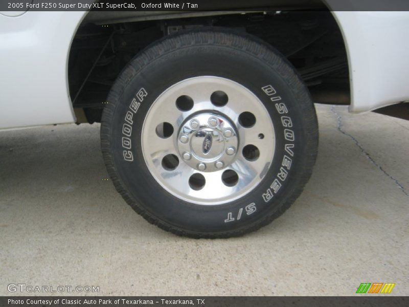 Oxford White / Tan 2005 Ford F250 Super Duty XLT SuperCab