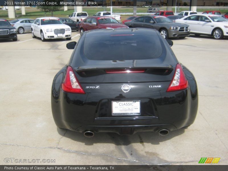 Magnetic Black / Black 2011 Nissan 370Z Sport Coupe