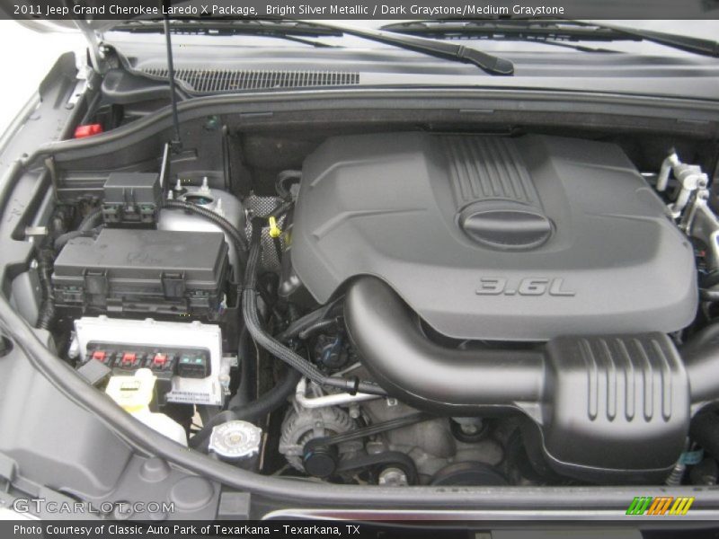 Bright Silver Metallic / Dark Graystone/Medium Graystone 2011 Jeep Grand Cherokee Laredo X Package