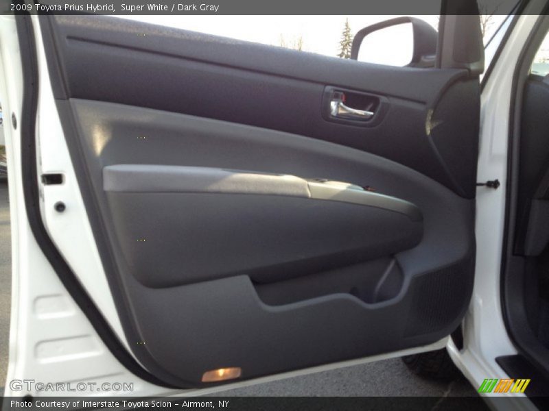 Super White / Dark Gray 2009 Toyota Prius Hybrid