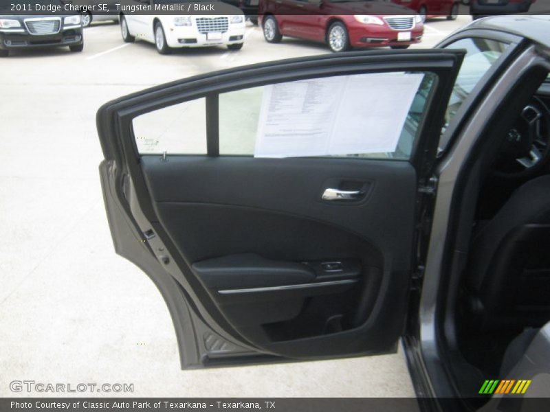 Tungsten Metallic / Black 2011 Dodge Charger SE