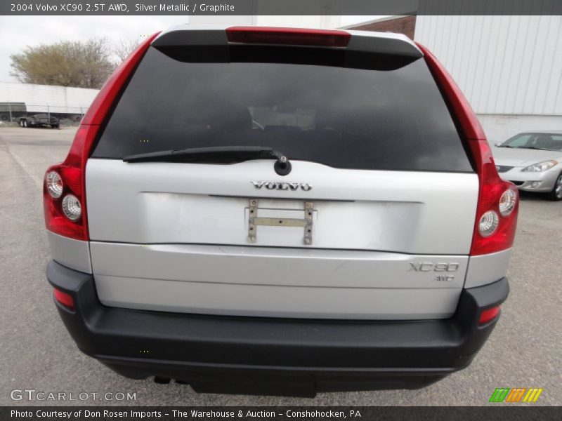 Silver Metallic / Graphite 2004 Volvo XC90 2.5T AWD