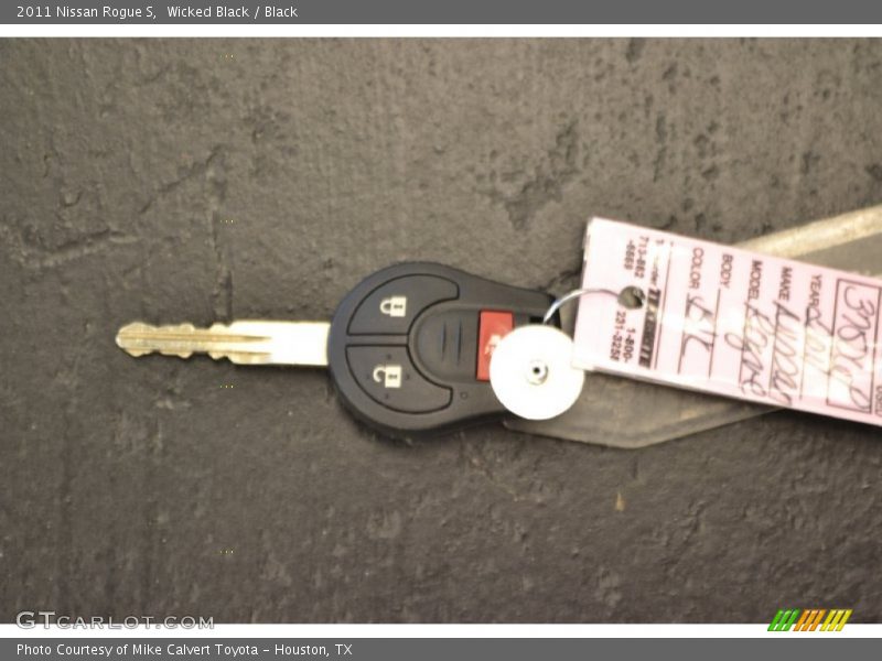 Wicked Black / Black 2011 Nissan Rogue S