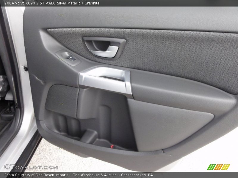Silver Metallic / Graphite 2004 Volvo XC90 2.5T AWD