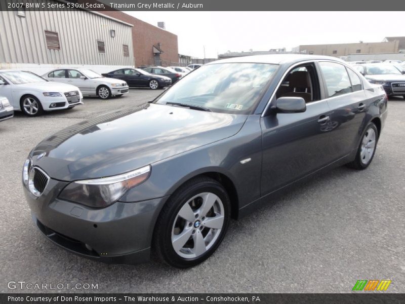 Front 3/4 View of 2007 5 Series 530xi Sedan