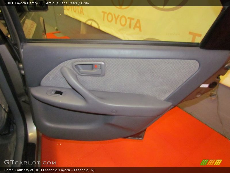 Antique Sage Pearl / Gray 2001 Toyota Camry LE