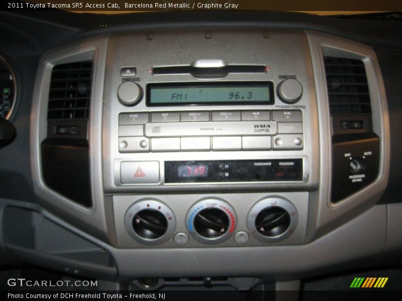 Barcelona Red Metallic / Graphite Gray 2011 Toyota Tacoma SR5 Access Cab