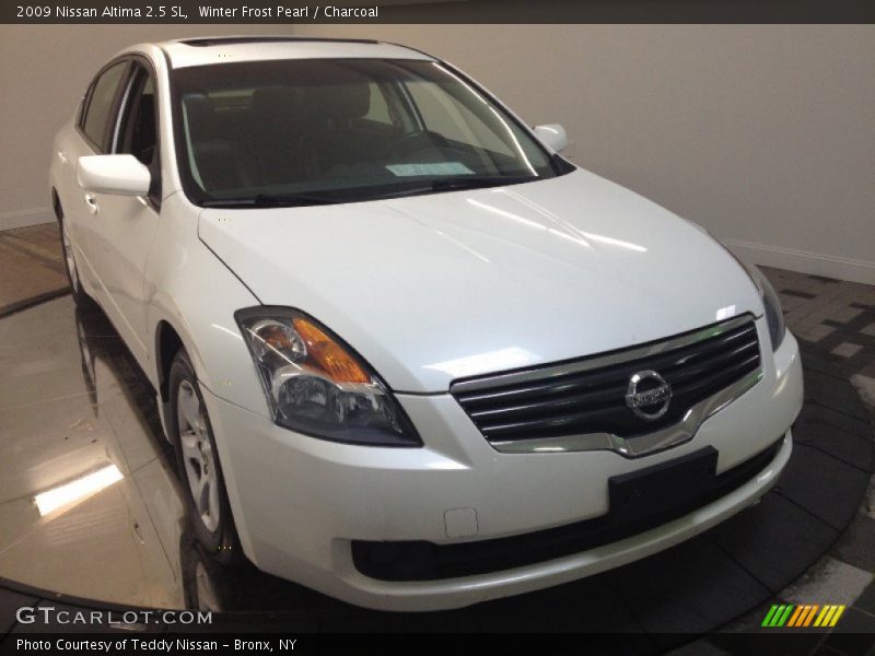 Winter Frost Pearl / Charcoal 2009 Nissan Altima 2.5 SL