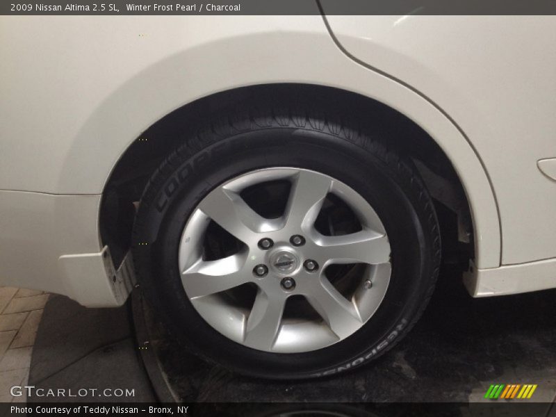Winter Frost Pearl / Charcoal 2009 Nissan Altima 2.5 SL