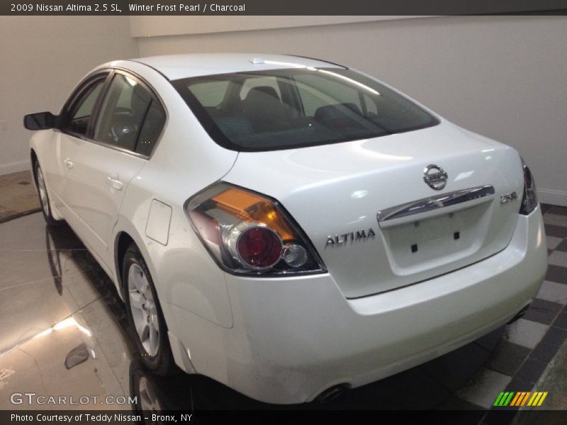 Winter Frost Pearl / Charcoal 2009 Nissan Altima 2.5 SL
