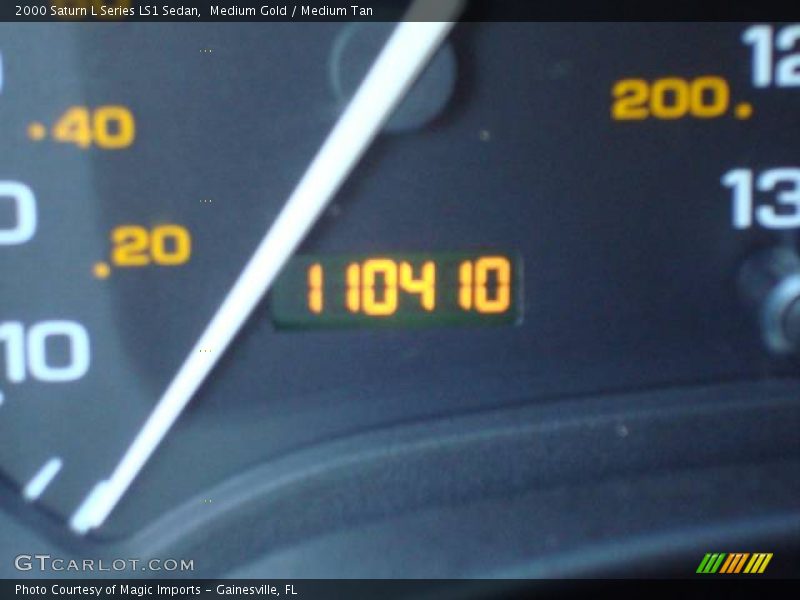 Medium Gold / Medium Tan 2000 Saturn L Series LS1 Sedan