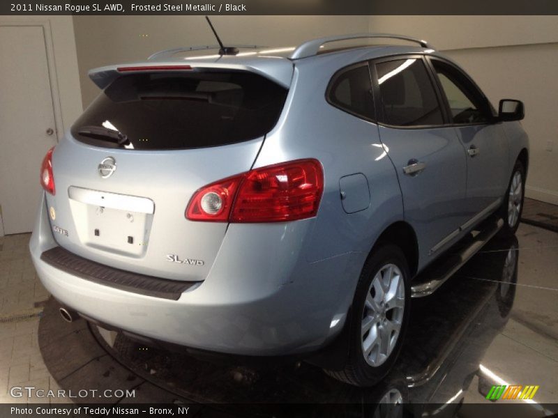 Frosted Steel Metallic / Black 2011 Nissan Rogue SL AWD