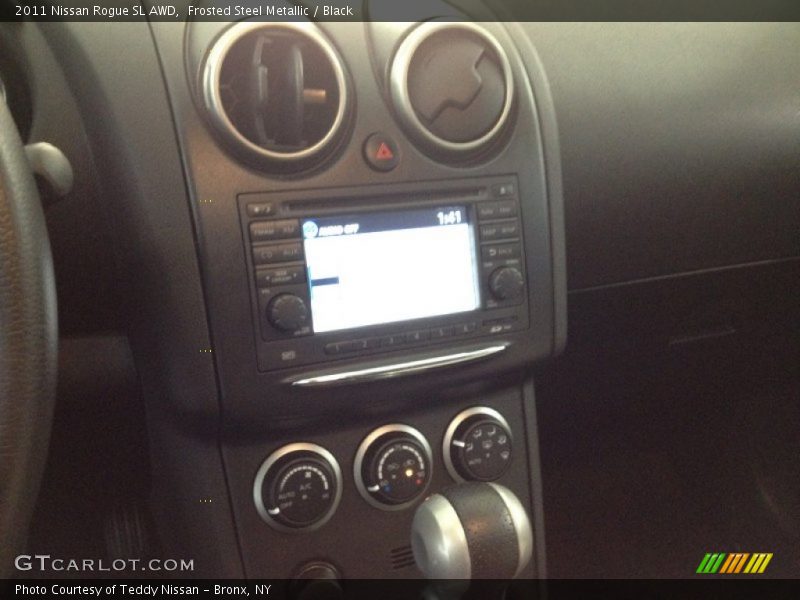 Frosted Steel Metallic / Black 2011 Nissan Rogue SL AWD