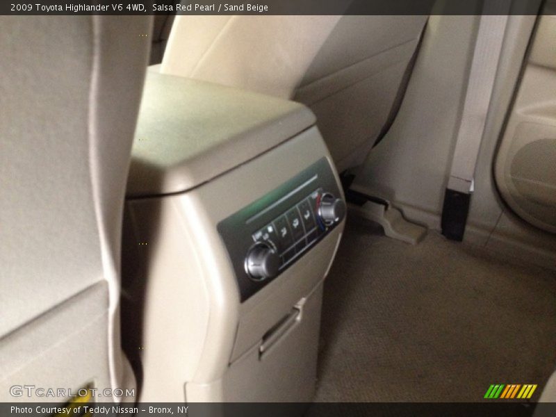 Salsa Red Pearl / Sand Beige 2009 Toyota Highlander V6 4WD