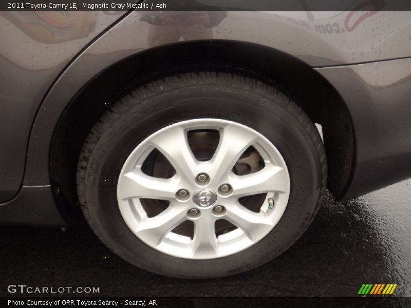 Magnetic Gray Metallic / Ash 2011 Toyota Camry LE