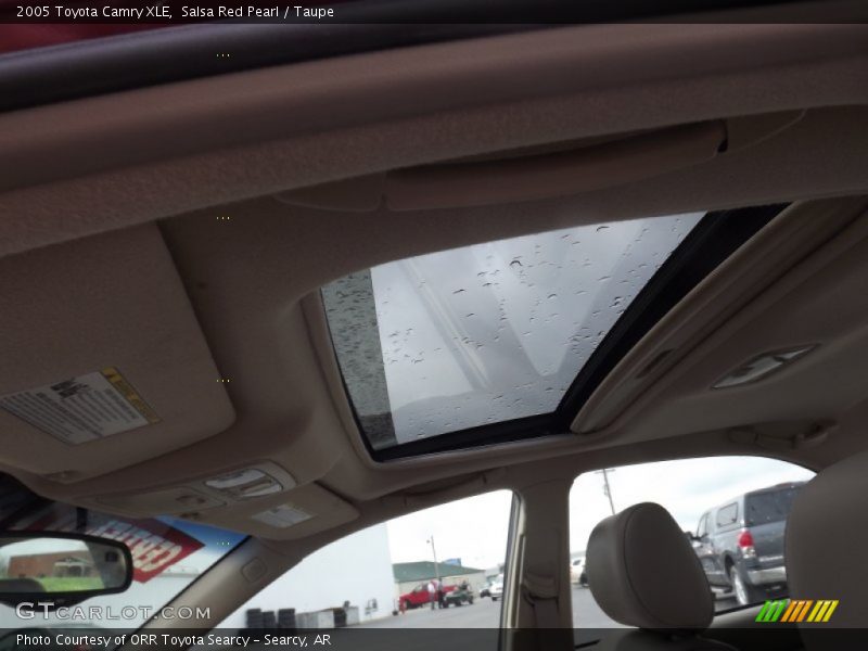 Salsa Red Pearl / Taupe 2005 Toyota Camry XLE