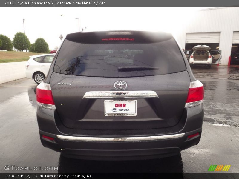 Magnetic Gray Metallic / Ash 2012 Toyota Highlander V6