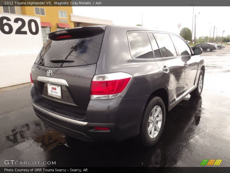 Magnetic Gray Metallic / Ash 2012 Toyota Highlander V6