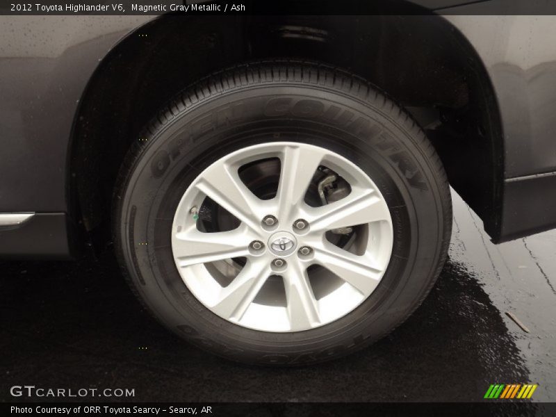Magnetic Gray Metallic / Ash 2012 Toyota Highlander V6