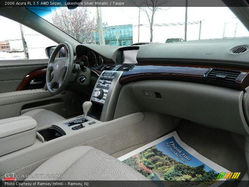 Lakeshore Silver Metallic / Taupe 2006 Acura RL 3.5 AWD Sedan