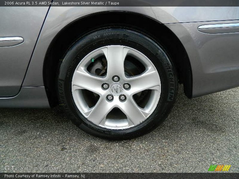  2006 RL 3.5 AWD Sedan Wheel