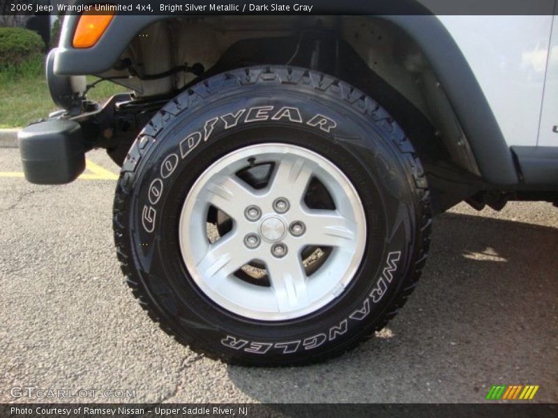 Bright Silver Metallic / Dark Slate Gray 2006 Jeep Wrangler Unlimited 4x4