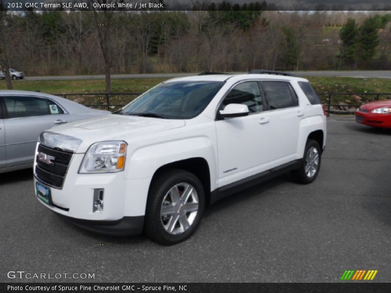 Front 3/4 View of 2012 Terrain SLE AWD