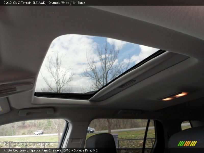 Olympic White / Jet Black 2012 GMC Terrain SLE AWD