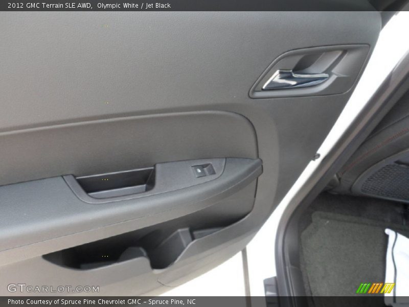 Olympic White / Jet Black 2012 GMC Terrain SLE AWD