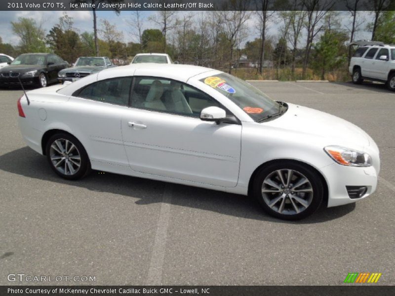 Ice White / Soverign Hide Calcite Leather/Off Black 2011 Volvo C70 T5