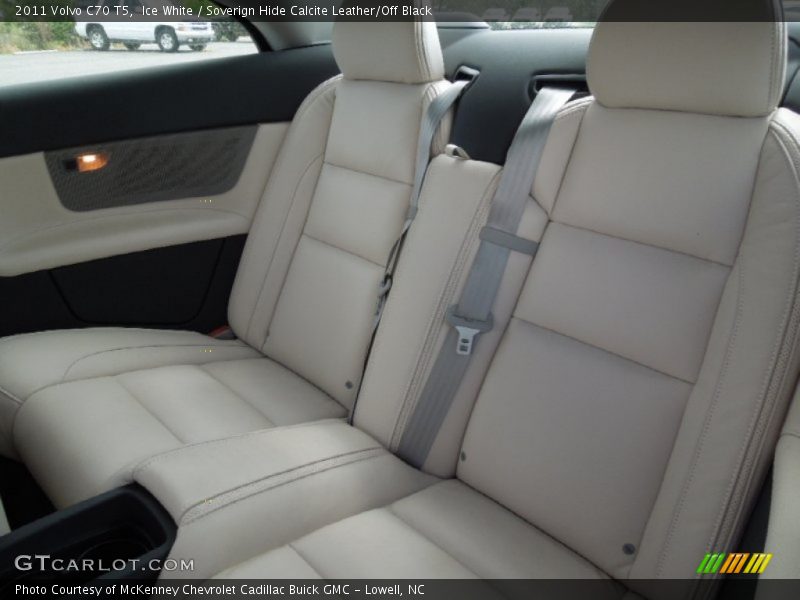Ice White / Soverign Hide Calcite Leather/Off Black 2011 Volvo C70 T5