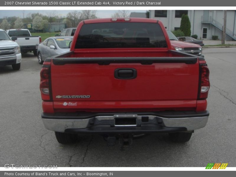 Victory Red / Dark Charcoal 2007 Chevrolet Silverado 1500 Classic LT Extended Cab 4x4