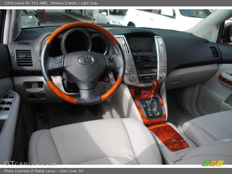 Dashboard of 2009 RX 350 AWD