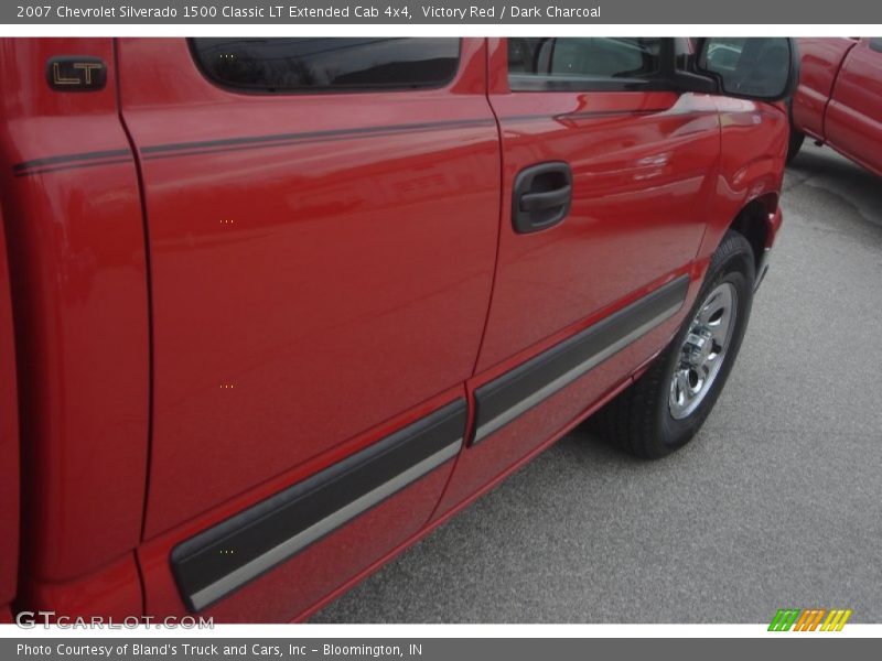 Victory Red / Dark Charcoal 2007 Chevrolet Silverado 1500 Classic LT Extended Cab 4x4