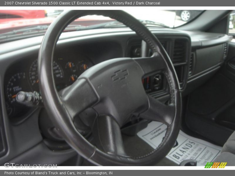 Victory Red / Dark Charcoal 2007 Chevrolet Silverado 1500 Classic LT Extended Cab 4x4