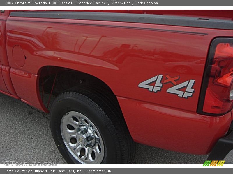 Victory Red / Dark Charcoal 2007 Chevrolet Silverado 1500 Classic LT Extended Cab 4x4