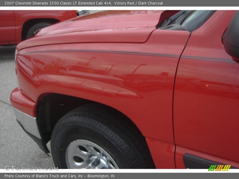 Victory Red / Dark Charcoal 2007 Chevrolet Silverado 1500 Classic LT Extended Cab 4x4