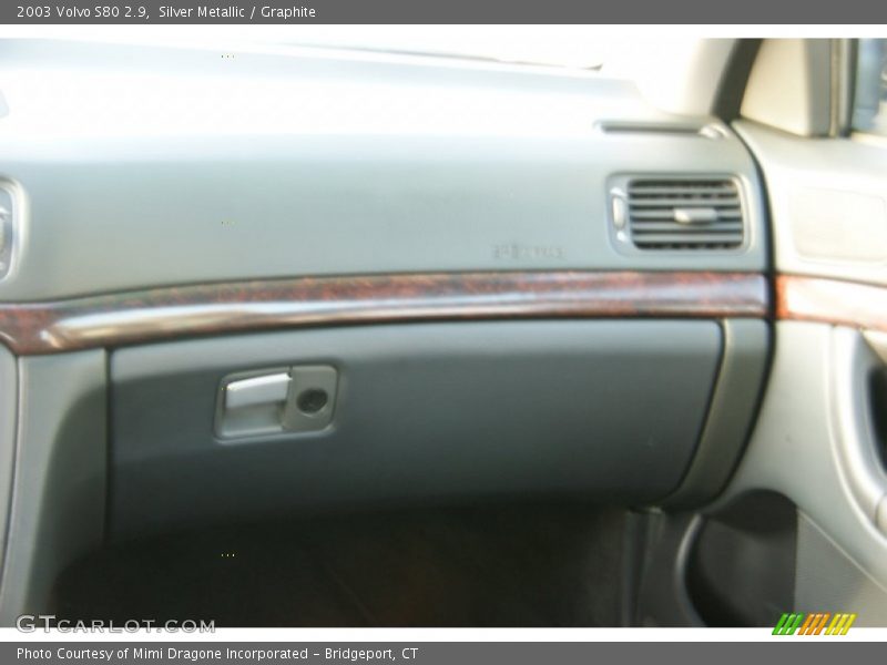 Silver Metallic / Graphite 2003 Volvo S80 2.9