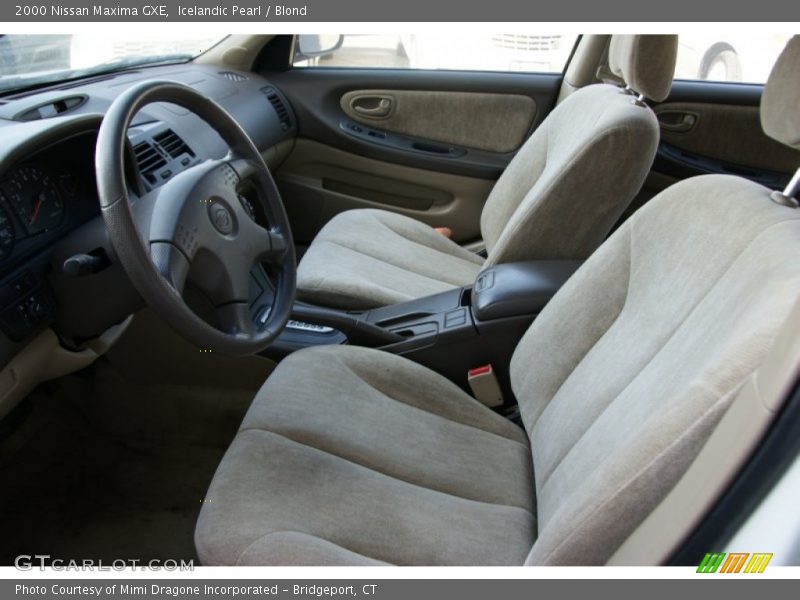 Icelandic Pearl / Blond 2000 Nissan Maxima GXE