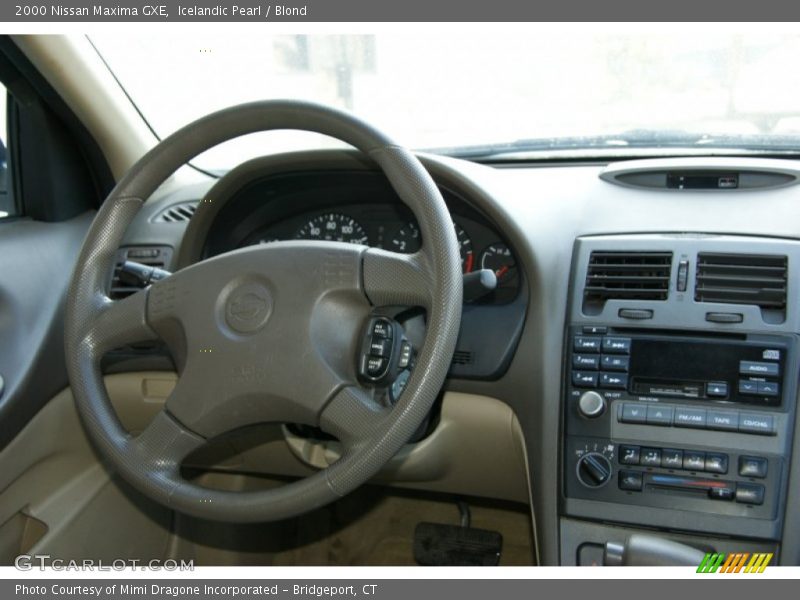 Icelandic Pearl / Blond 2000 Nissan Maxima GXE