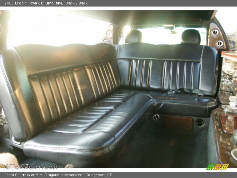  2003 Town Car Limousine Black Interior