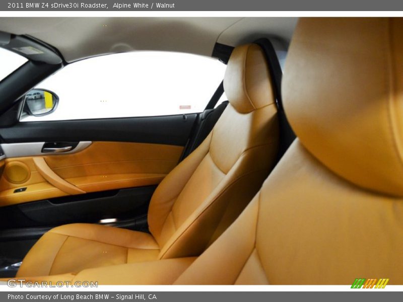 Alpine White / Walnut 2011 BMW Z4 sDrive30i Roadster